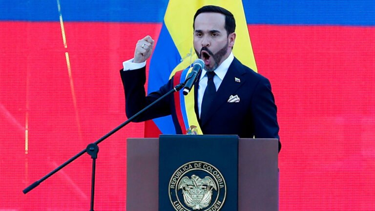 El presidente Abelardo de la Espriella anunció medidas económicas extraordinarias para financiar la reconstrucción de las zonas afectadas por el terremoto en Colombia.