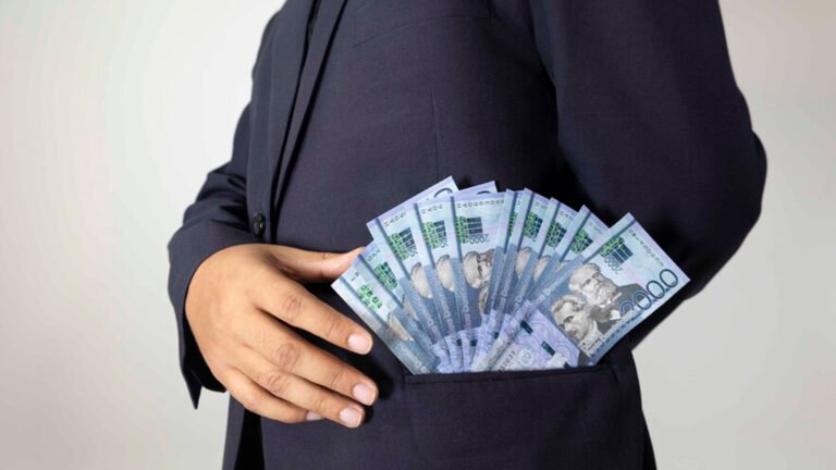 Los depósitos y otros instrumentos de ahorro canalizados por el sistema financiero dominicano alcanzaron RD$3.91 billones en febrero de 2026.
