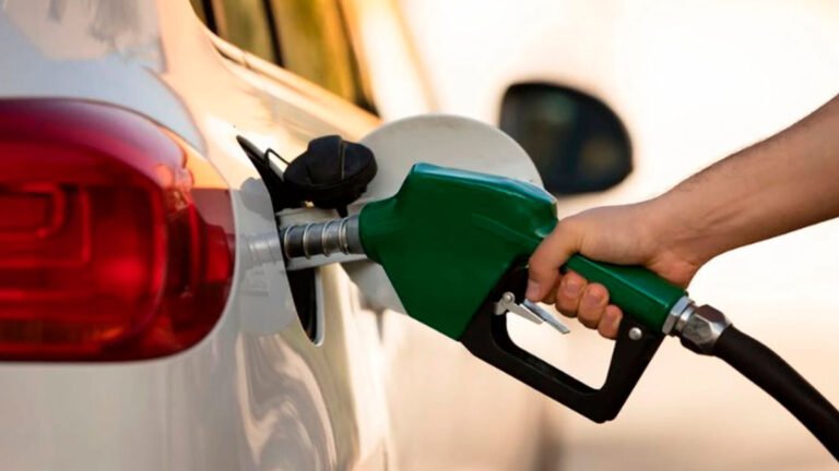Con este reajuste focalizado de RD$3.00 y RD$2.00 pesos, la gasolina premium retorna a su precio base del 13 de junio