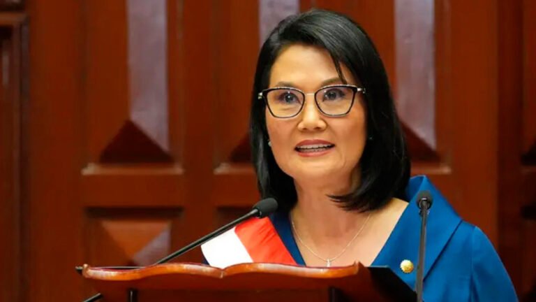 La presidenta de Perú, Keiko Fujimori, inicia su gestión con un 60 % de aprobación ciudadana, según la más reciente encuesta de Datum Internacional.