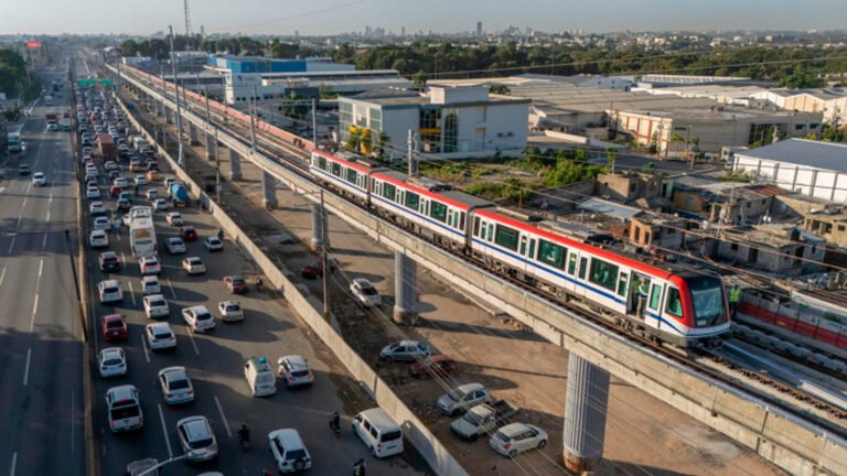 Los usuarios del Metro podrán viajar hacia Los Alcarrizos sin realizar transbordo en la estación María Montez tras la integración operativa de la Línea 2C.