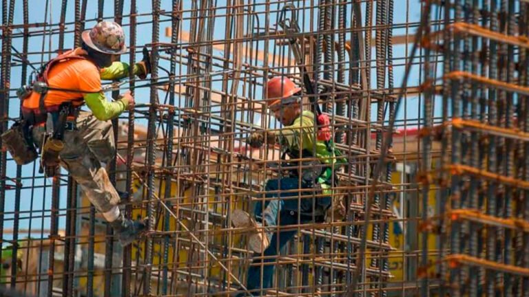 El incremento salarial aplicado a los trabajadores de la construcción impulsó en agosto los costos directos de edificación de viviendas en República Dominicana.