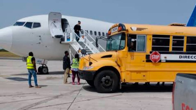 Estados Unidos deportó a 2,391 dominicanos hacia República Dominicana entre enero y agosto de 2026, según estadísticas de la Dirección General de Migración.