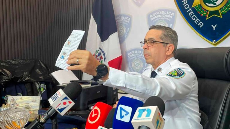 La Policía Nacional identificó como Andy Louissaint al hombre hallado muerto dentro de una estructura de concreto en un negocio de Herrera.