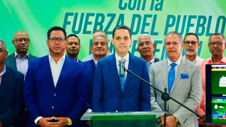 La Fuerza del Pueblo pidió investigar las denuncias de usuarios sobre aumentos en sus facturas eléctricas y reclamó mayor transparencia en los procesos de facturación.