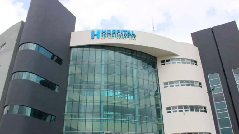 Ney Arias Lora entrega incentivo por antigüedad a 339 profesionales de la salud El Hospital Ney Arias Lora informó que 339 médicos y enfermeras con más de 15 años de servicio recibieron el incentivo por antigüedad.