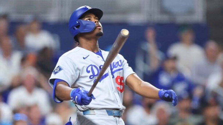 Josué De Paula llegó directamente desde Doble-A a los Dodgers y convirtió su primer hit en Grandes Ligas en un jonrón de tres carreras y 416 pies.