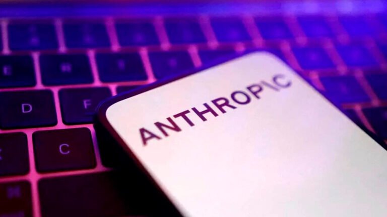 Nueva York restringirá durante un año el uso de inteligencia artificial en escuelas públicas hasta octavo grado Nueva York restringirá durante un año el uso de inteligencia artificial por parte de estudiantes hasta octavo grado en las escuelas públicas de la ciudad.