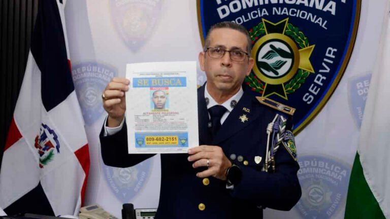 Kevin Dariel Germán Troncoso, alias “Kevin” o “Yandel”, es buscado por la Policía Nacional por su presunta vinculación con el ataque ocurrido en la residencia del merenguero Julián Oro Duro.